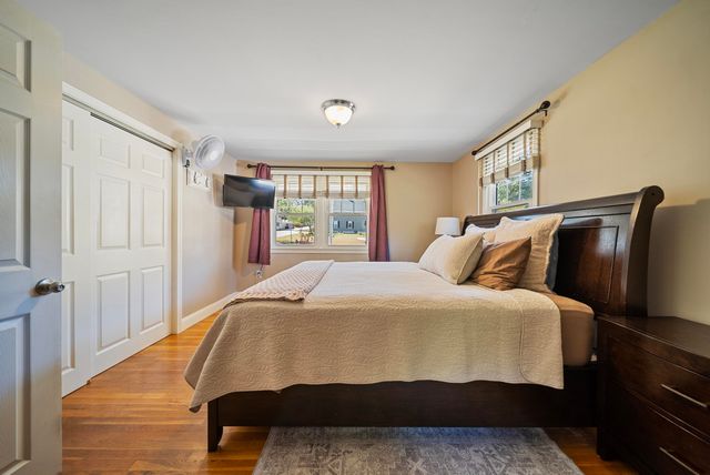 92 Gillis Street, Nashua, NH 03060