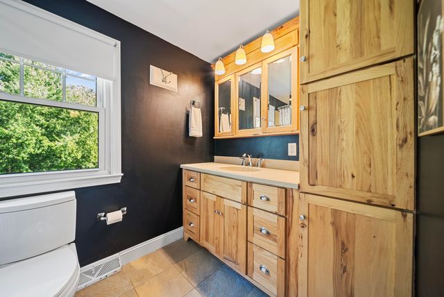 92 Gillis Street, Nashua, NH 03060