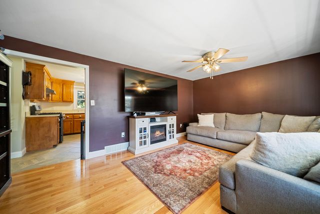 92 Gillis Street, Nashua, NH 03060