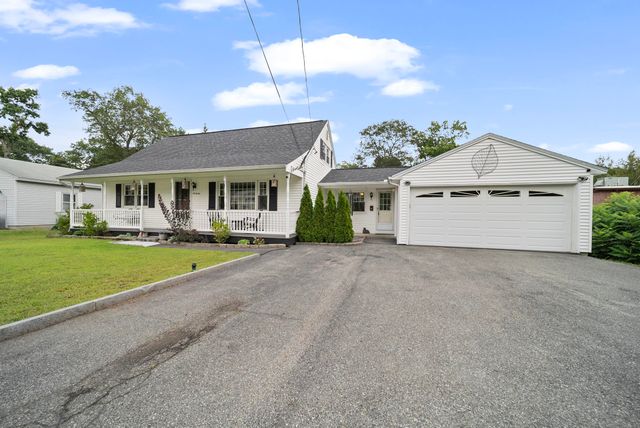 92 Gillis Street, Nashua, NH 03060