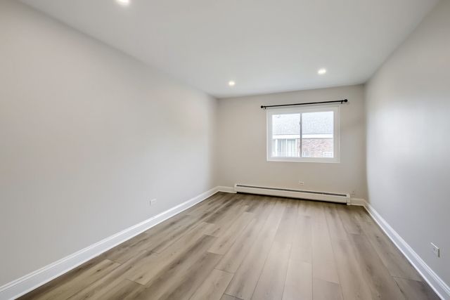 543 Burlington Avenue 212, Downers Grove, IL 60515