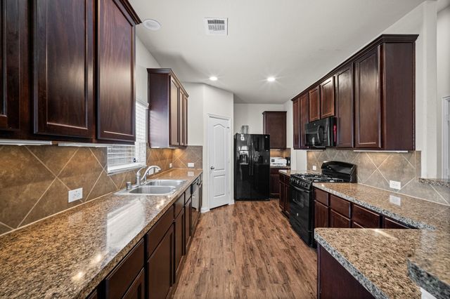 11327 Creekway Bend Drive, Humble, TX 77396