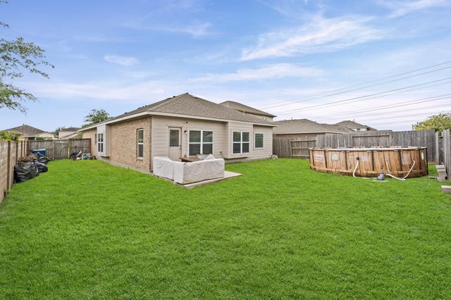 11327 Creekway Bend Drive, Humble, TX 77396