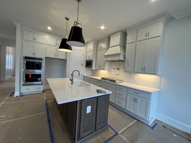 6001 Elliott Court, Arrington, TN 37014