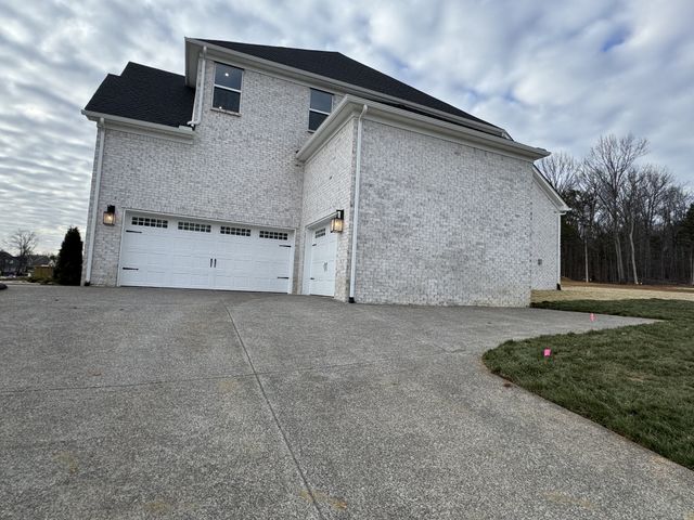 6001 Elliott Court, Arrington, TN 37014