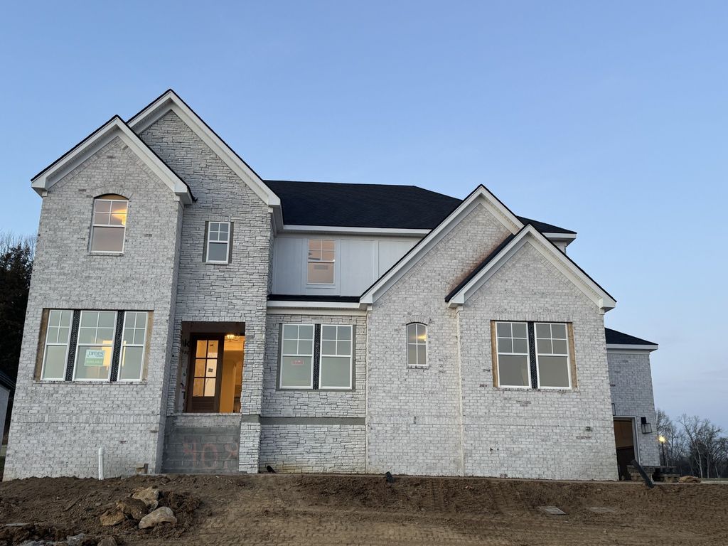 6001 Elliott Court, Arrington, TN 37014