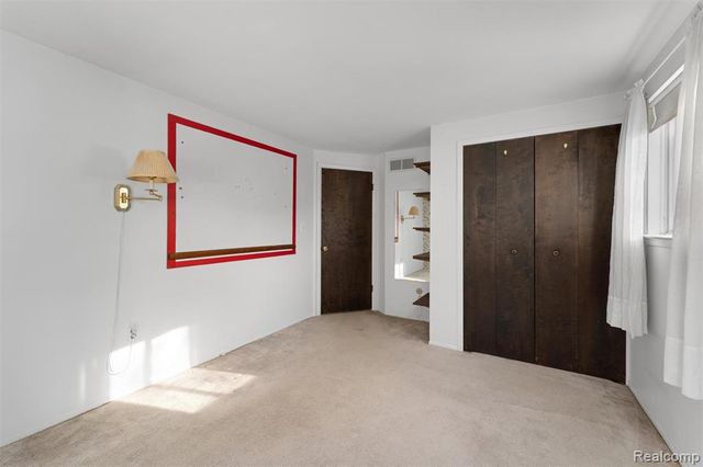 30190 Northgate Drive, Southfield, MI 48076