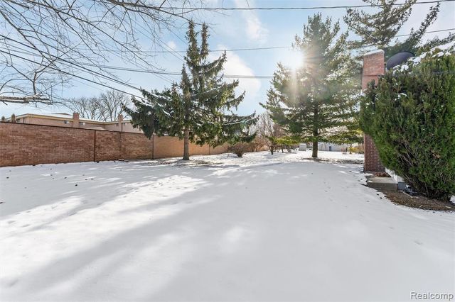 30190 Northgate Drive, Southfield, MI 48076