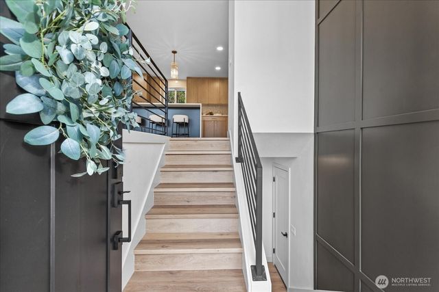 9533 Bowdoin Way, Edmonds, WA 98020