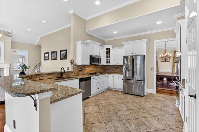 1766 DICKENS CV, Germantown, TN 38139