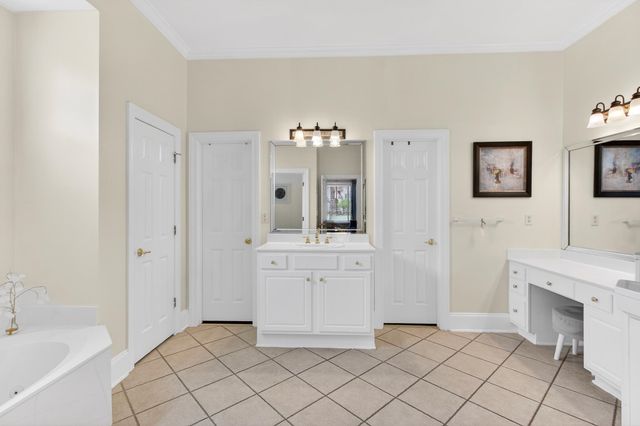 1766 DICKENS CV, Germantown, TN 38139