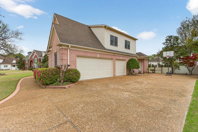 1766 DICKENS CV, Germantown, TN 38139