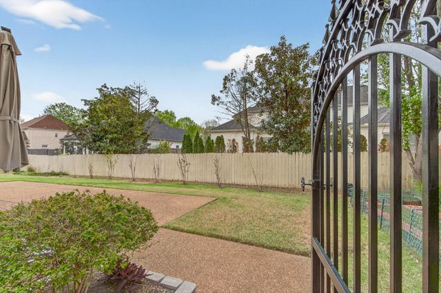 1766 DICKENS CV, Germantown, TN 38139