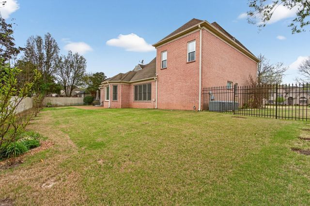 1766 DICKENS CV, Germantown, TN 38139