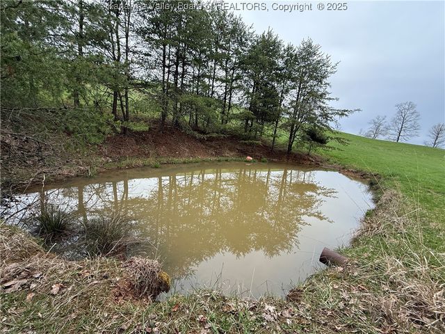 3177 Mt Union Road, Fraziers Bottom, WV 25082