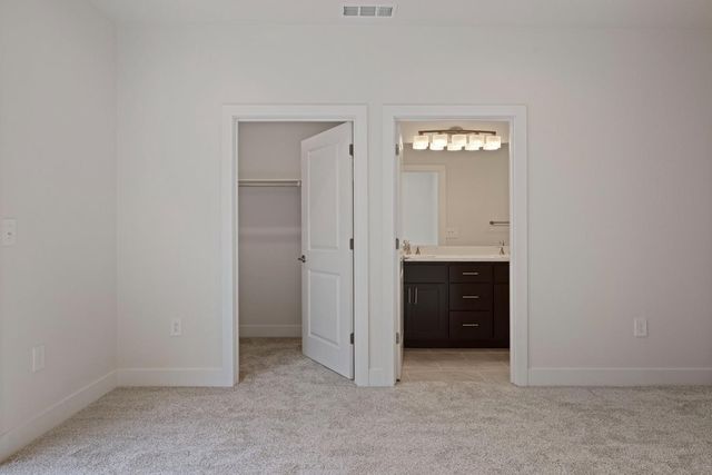 1852 Lovejoy Pl, Manteca, CA 95337