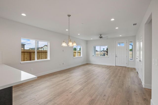 1852 Lovejoy Pl, Manteca, CA 95337