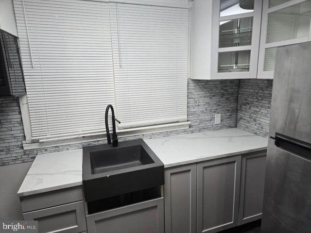 3130 G ST, Philadelphia, PA 19134