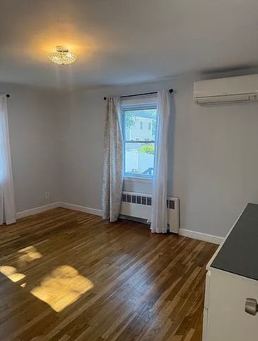 128 Seminole Ave 128, Waltham, MA 02451