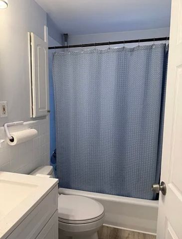 128 Seminole Ave 128, Waltham, MA 02451