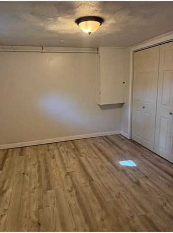 128 Seminole Ave 128, Waltham, MA 02451