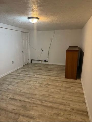 128 Seminole Ave 128, Waltham, MA 02451
