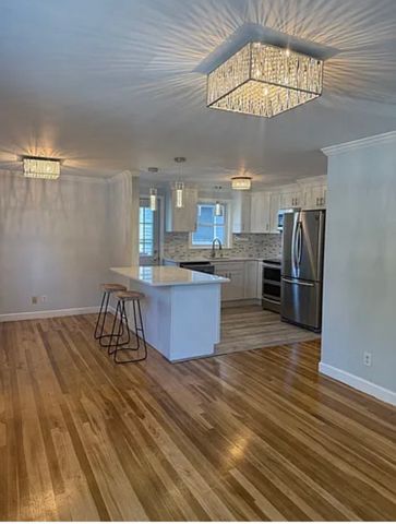 128 Seminole Ave 128, Waltham, MA 02451