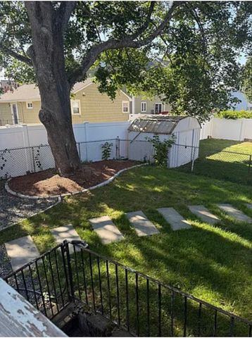 128 Seminole Ave 128, Waltham, MA 02451