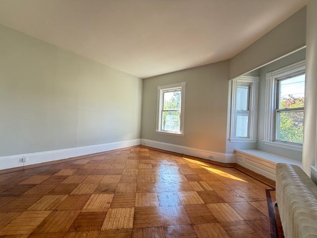 113 Elm Ave 1, Quincy, MA 02170