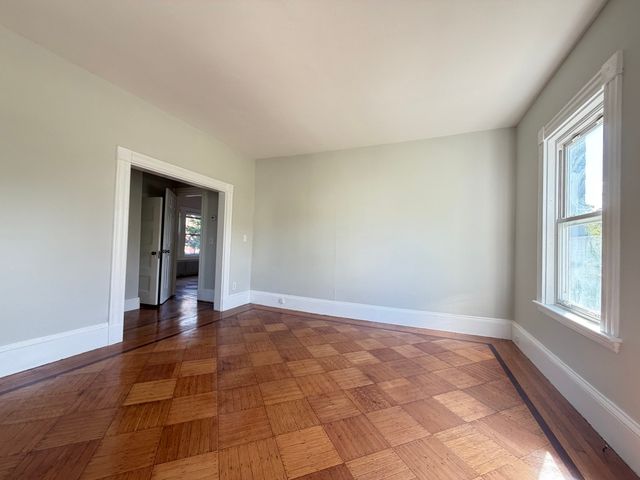 113 Elm Ave 1, Quincy, MA 02170