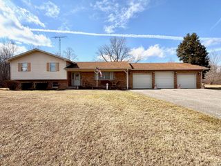 5667 Leesville Road, Bedford, IN 47421