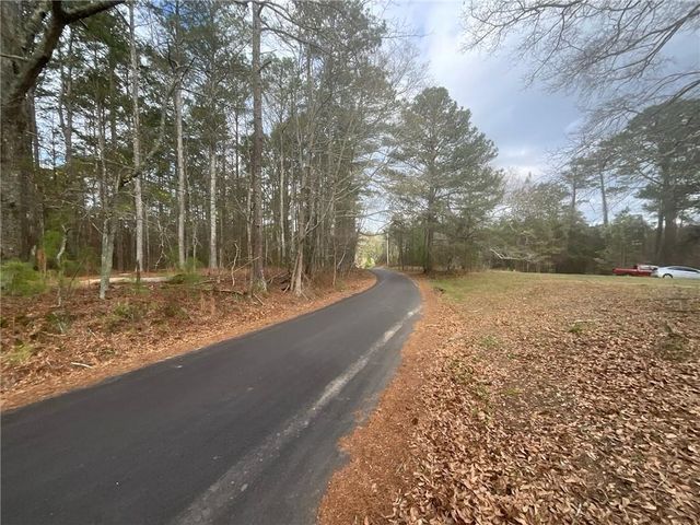 8615 Smith James Road, Snellville, GA 30039