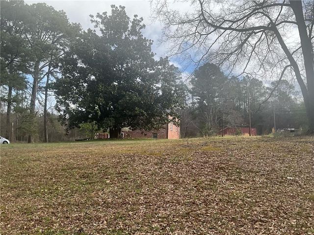 8615 Smith James Road, Snellville, GA 30039