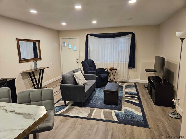 247 MILLER LN, Cheyenne, WY 82009