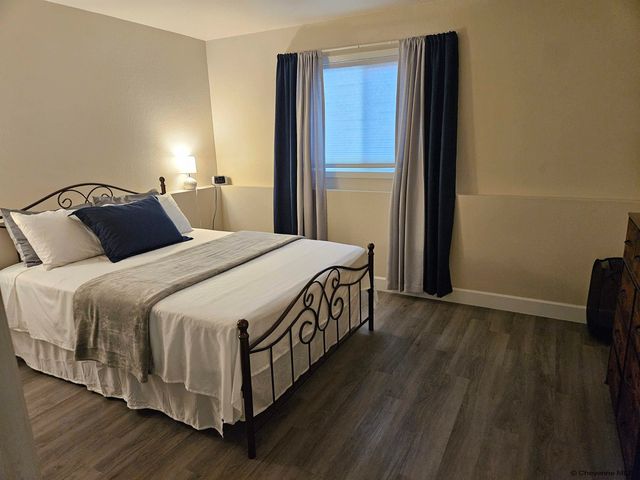 247 MILLER LN, Cheyenne, WY 82009