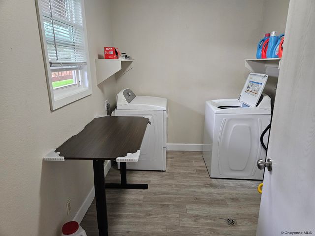 247 MILLER LN, Cheyenne, WY 82009