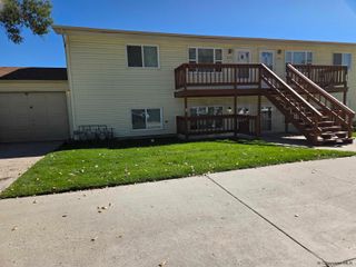 247 MILLER LN, Cheyenne, WY 82009