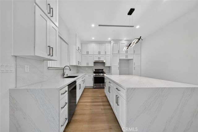 7942 Ethel Avenue, Los Angeles, CA 91605