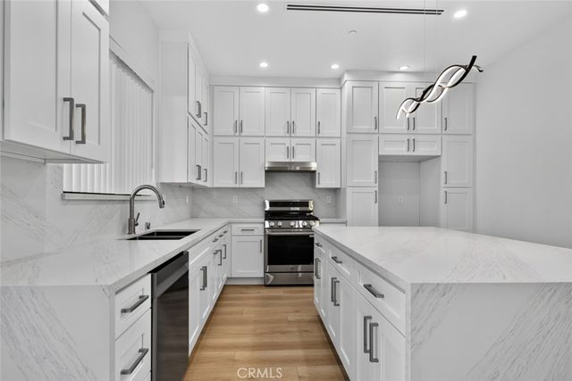 7942 Ethel Avenue, Los Angeles, CA 91605