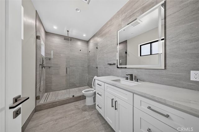 7942 Ethel Avenue, Los Angeles, CA 91605
