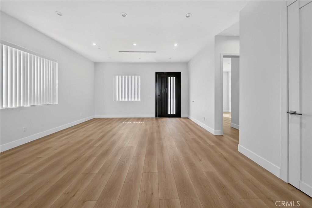 7942 Ethel Avenue, Los Angeles, CA 91605
