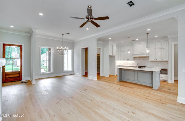 122 Grayson Way, Madison, MS 39110