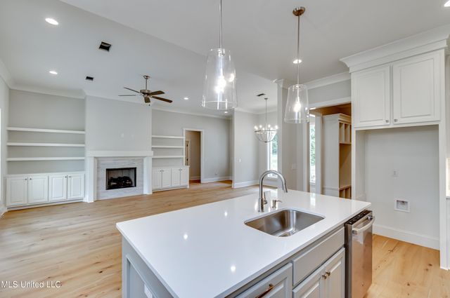 122 Grayson Way, Madison, MS 39110