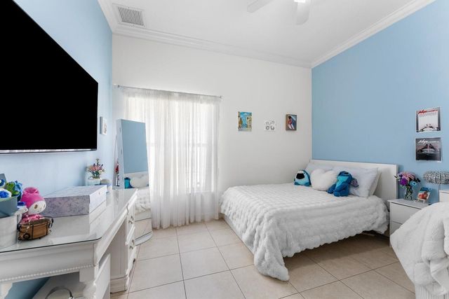 12420 NW 50th Place, Coral Springs, FL 33076