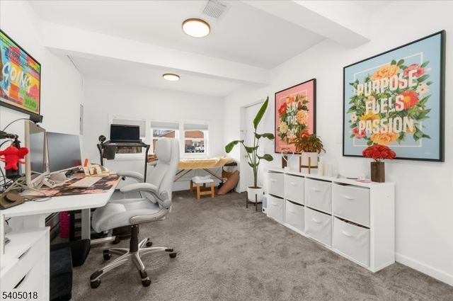 128 Main St, Lebanon Boro, NJ 08833