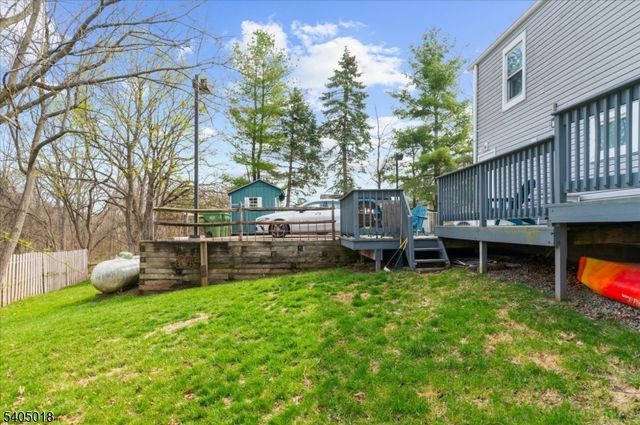 128 Main St, Lebanon Boro, NJ 08833