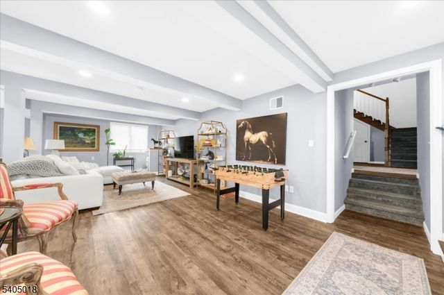 128 Main St, Lebanon Boro, NJ 08833