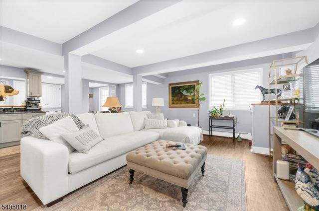 128 Main St, Lebanon Boro, NJ 08833