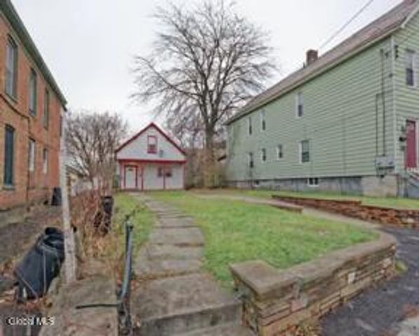 565 Nott Street, Schenectady, NY 12308