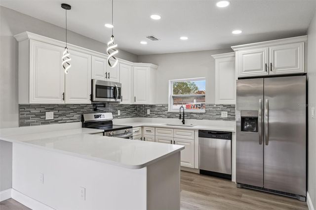 5738 YUCATAN DRIVE, Orlando, FL 32807